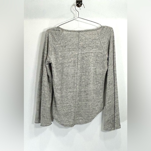 CHASER — Long Sleeve Heathered Grey Bell Sleeve Tee – Size S — NWT - Picture 2 of 7